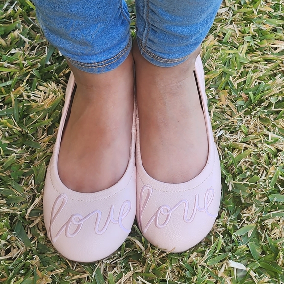 Ellen Degeneres Ballerina Love Flats - Picture 4 of 6
